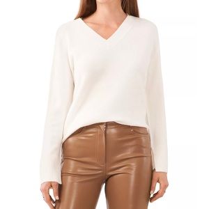 Vince Camuto V Neck Sweater